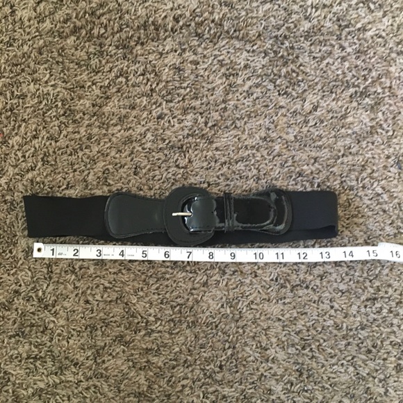 Liz Claiborne blouse with belt - Picture 9 of 10